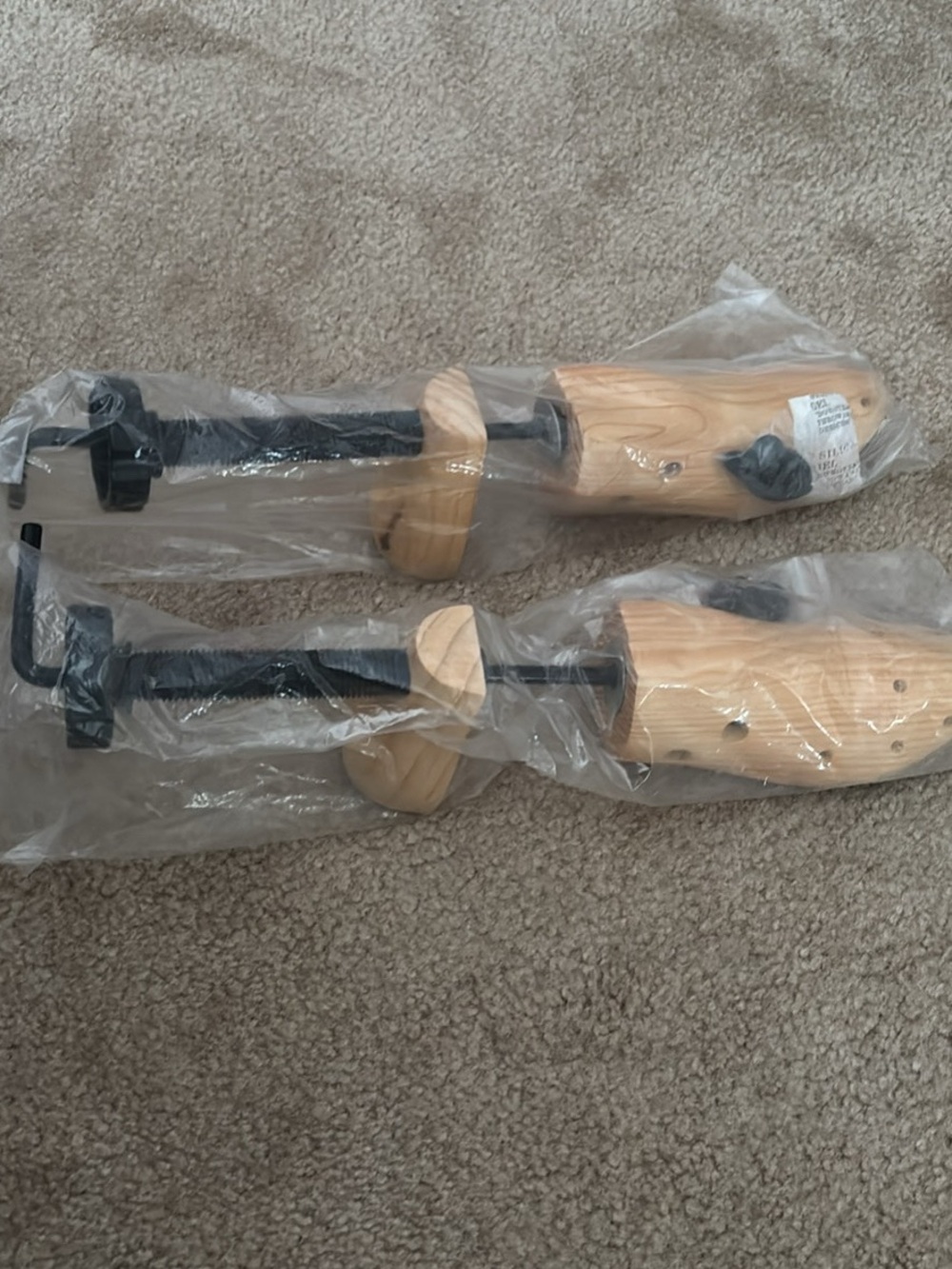Ladies shoe stretcher